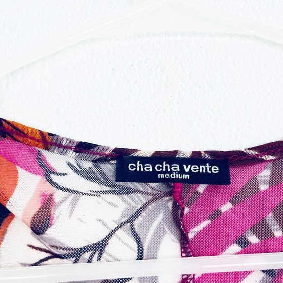 Cha Cha Vente size M tropical print high low cover up top - Picture 4 of 4